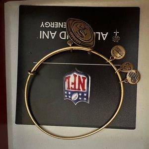 New Alex and Ani San Francisco 49er bracelet